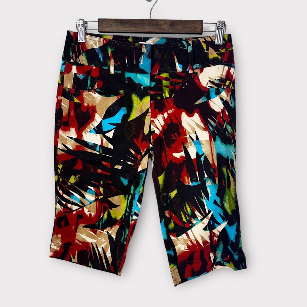 NWT. Cache Y2K Tropical Abstract Bermuda Shorts. Size 2.